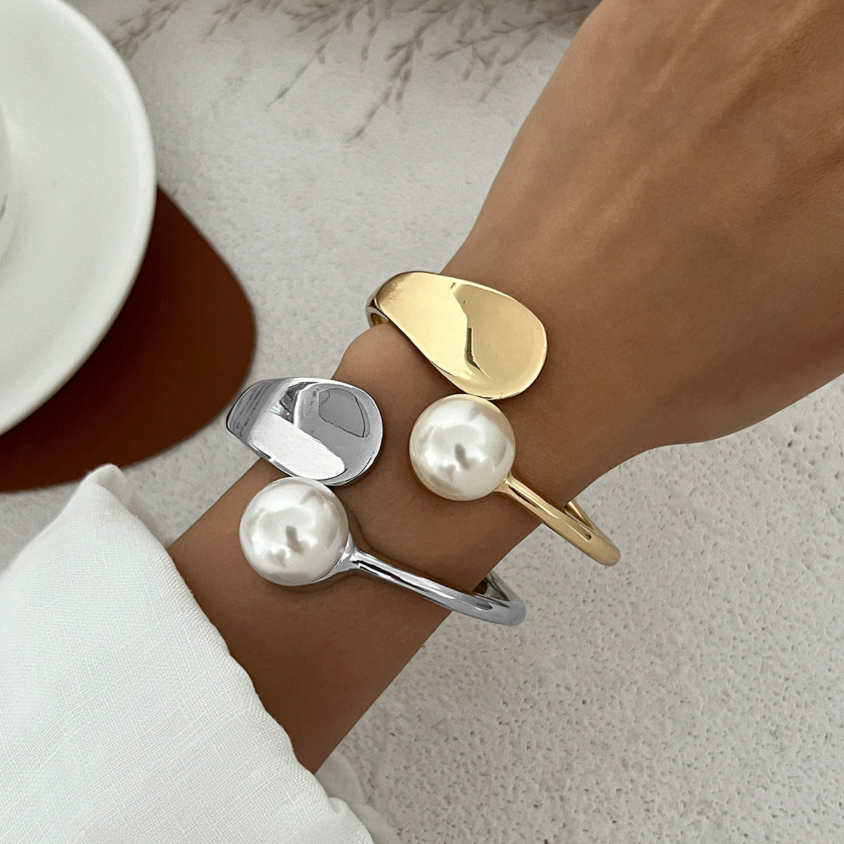 Ornament Irregular Fashion Pearl Bracelet Fashion Open Bracelet For Women