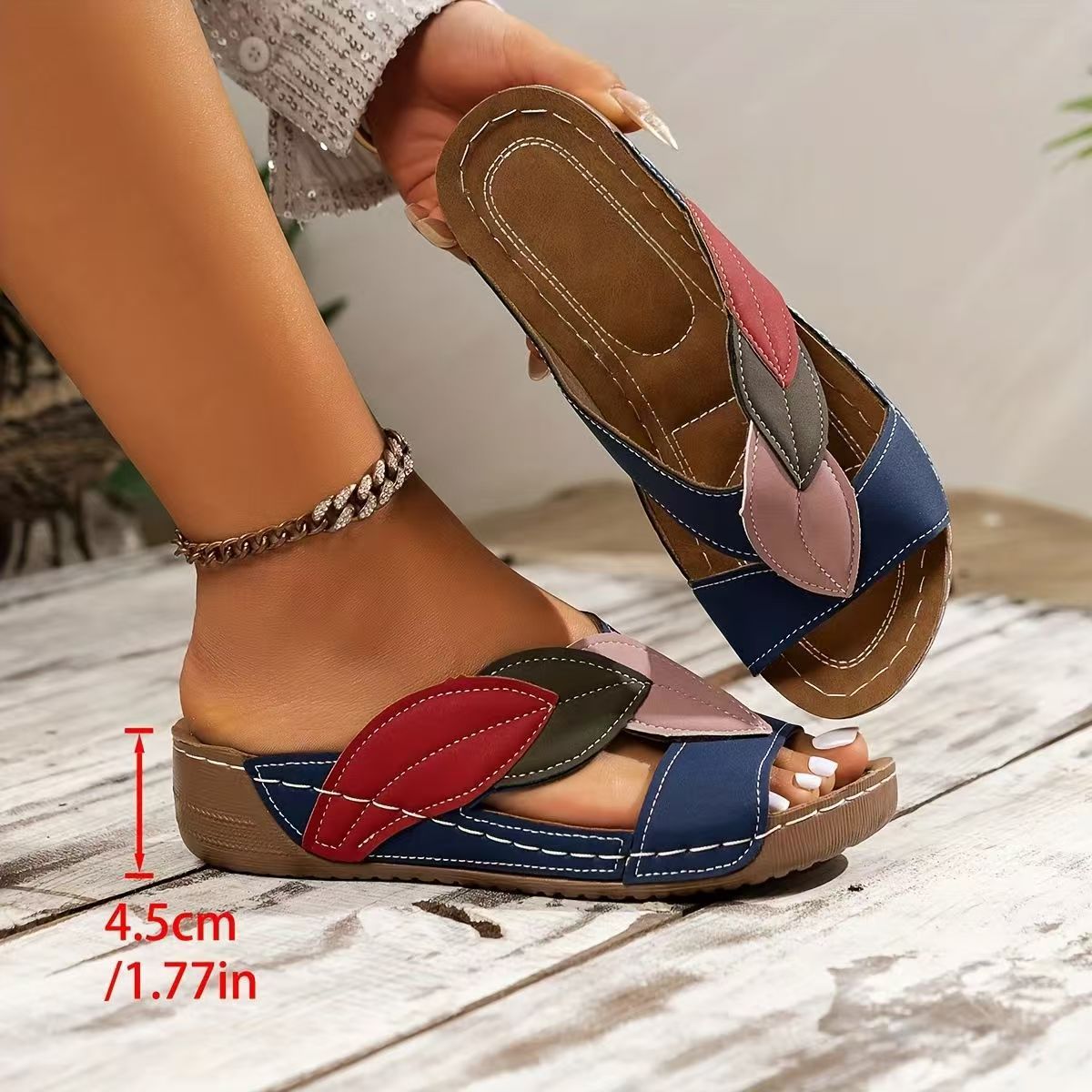 Summer New Color Matching Lightweight Outdoor Sandals Women
