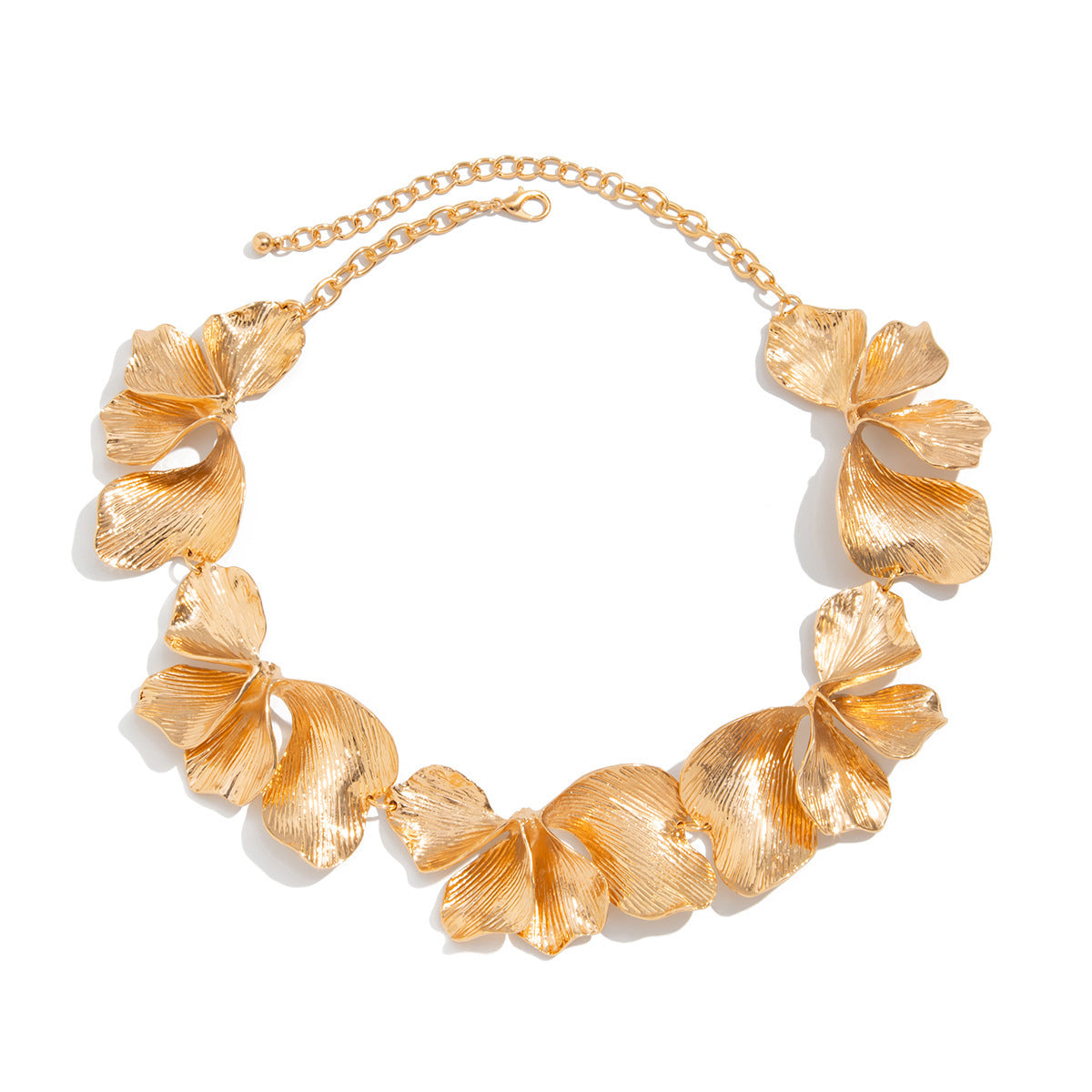 Fashion Pleated Texture Flower Necklace Unique Design